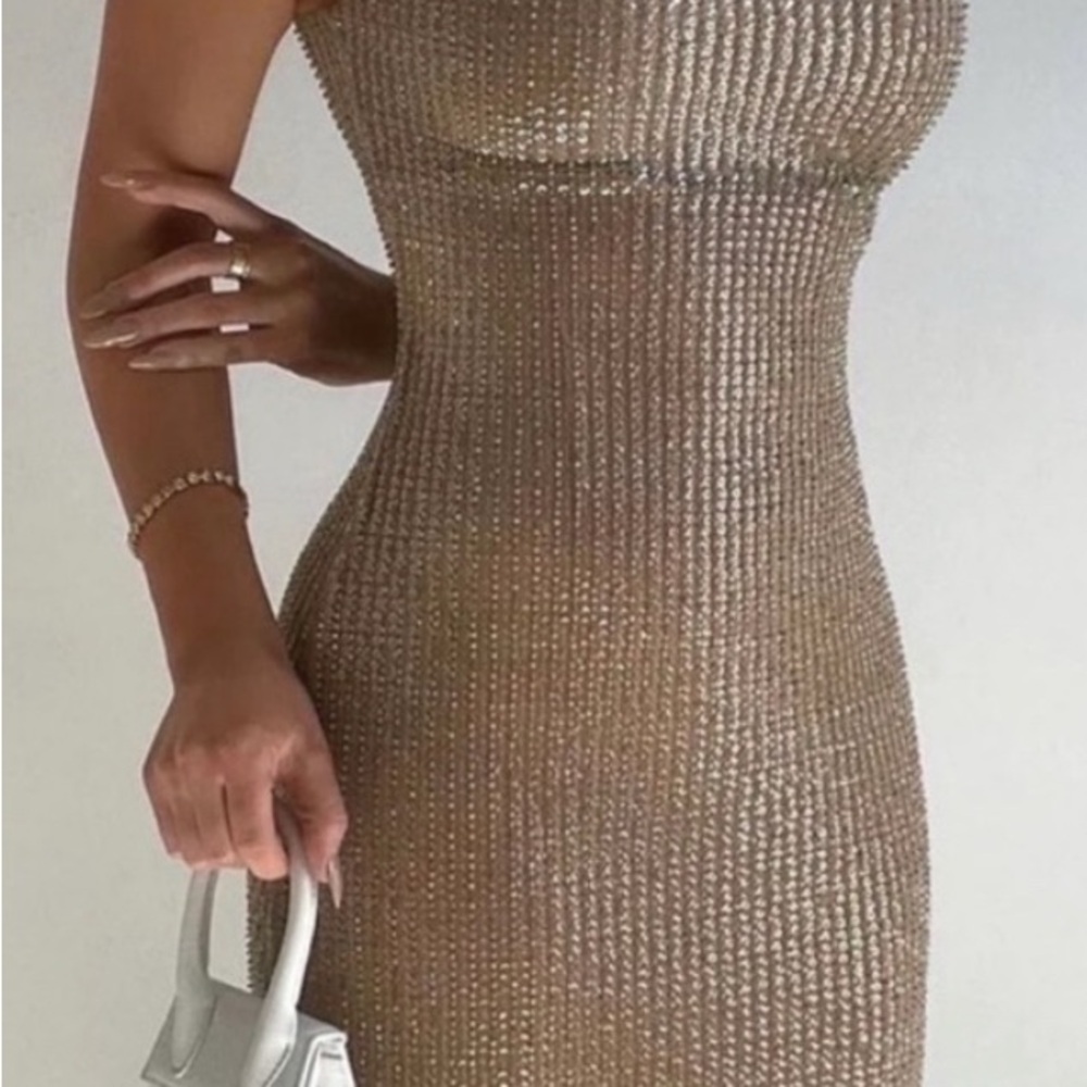 HOUSE OF CB Alondra Beaded Dress
Limited edition
Size Small - Picture 5 of 6